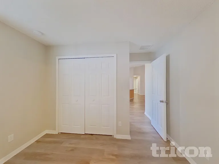 1219 Cheshire St — Photo 13