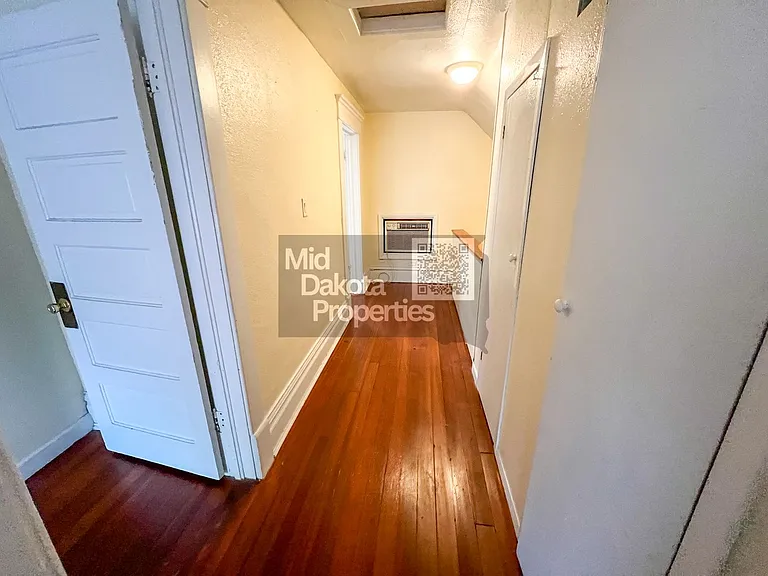 605 W 10th Ave — Photo 8