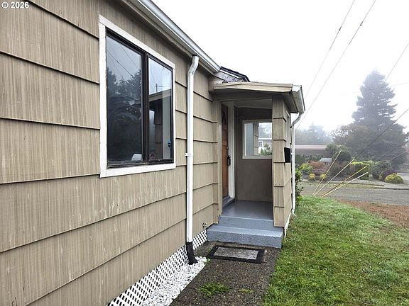 2nd image of 805 Pacific Ave