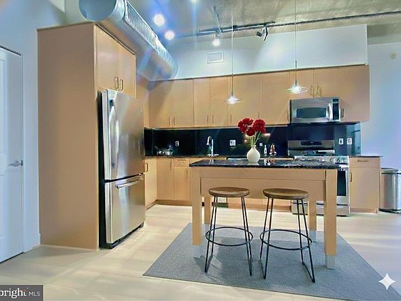 3rd image of 2301 Champlain St NW APT 414