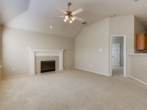 5th image of 4609 Basil Dr