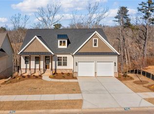7054 Hammock Trl, Gainesville, GA 30506