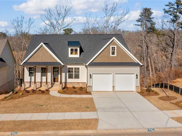 7054 Hammock Trl, Gainesville, GA 30506