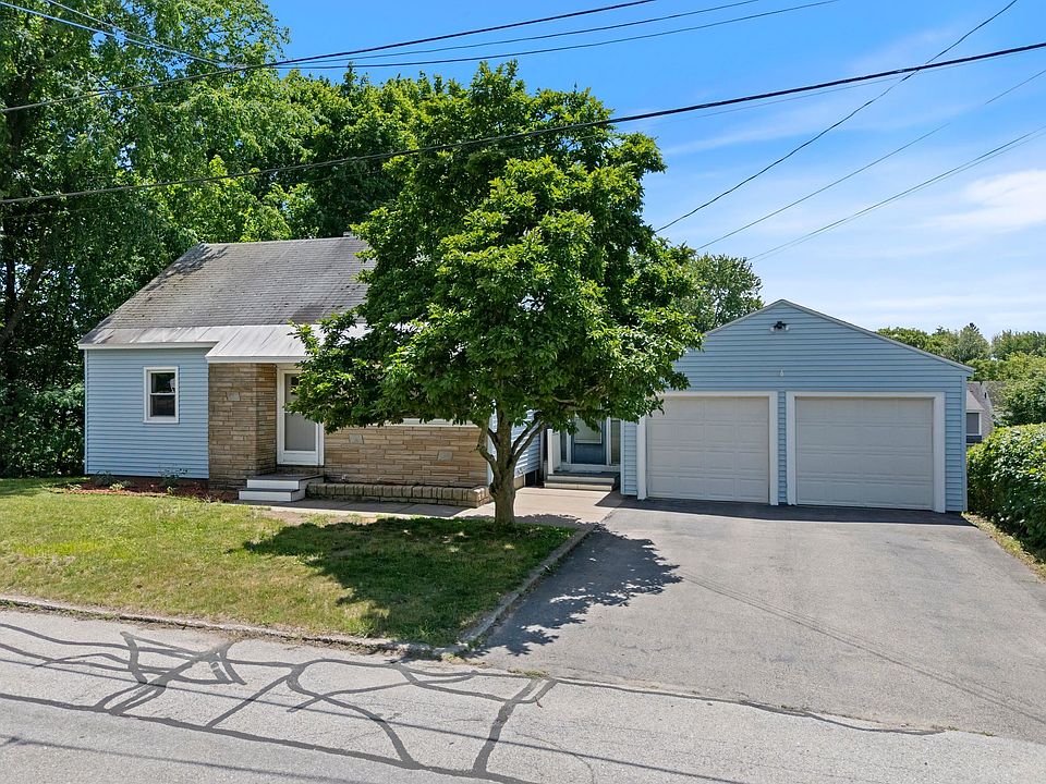 1st image of 493 Laurel Street