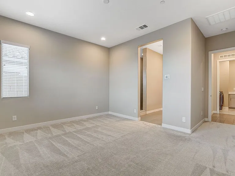 94 Nine Mile Creek Dr — Photo 19