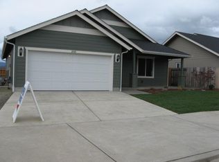 2152 Nick Way, Grants Pass, OR 97527