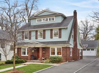 128 Westview Rd, Montclair, NJ 07043