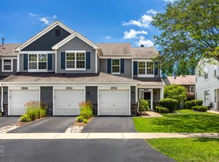 2532 Golf Ridge Cir, Naperville, IL 60563
