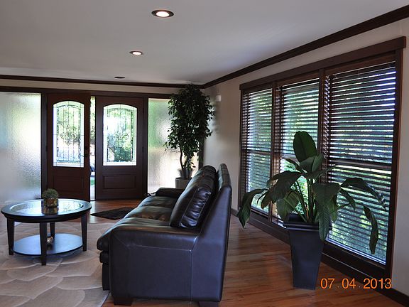 Wood Blinds Add Elegance