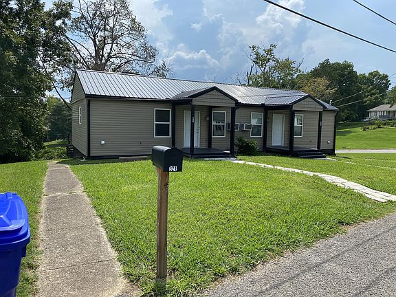 View of the duplex from 321 side.