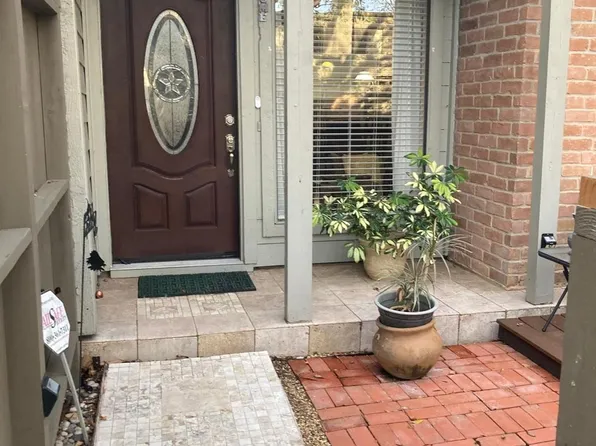 1623 Prairie Grove Dr, Houston, TX 77077