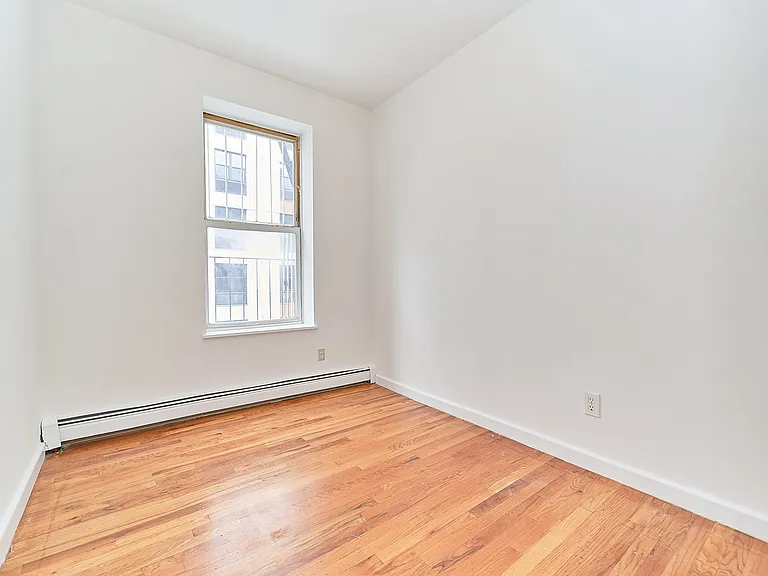 134 W 109th St #3C — Photo 6