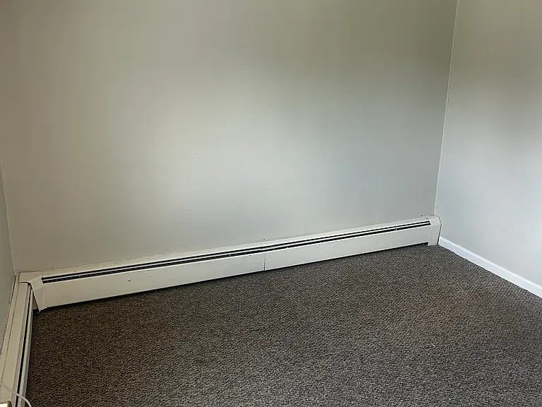 405 Gravity Ave #1 — Photo 9