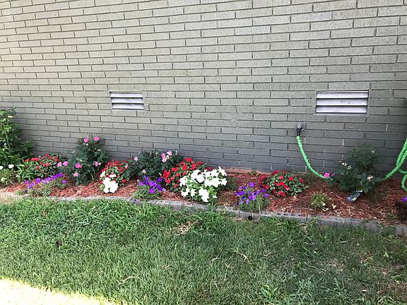 4th image of 2112 Hobson Ave