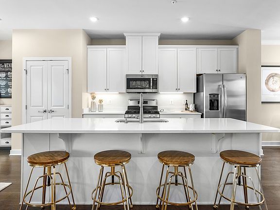 Strauss Urban 3 Story