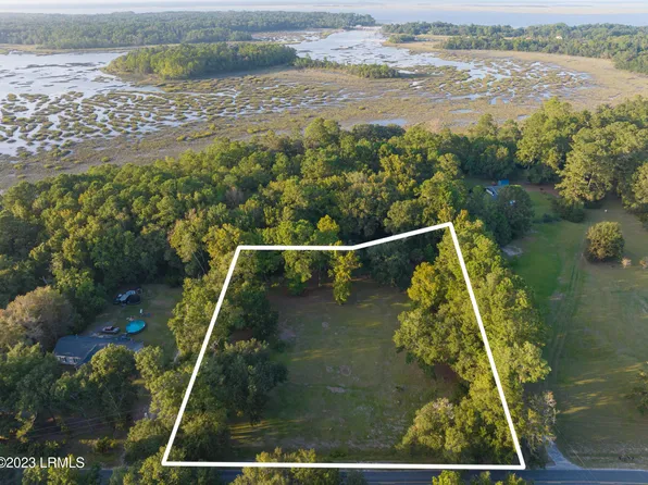 200 Gannet Point Rd, Beaufort, SC 29907