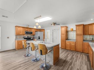 328 Creekview Meadows Dr, Springtown, TX 76082