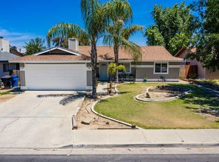 1172 Davis St, Hanford, CA 93230