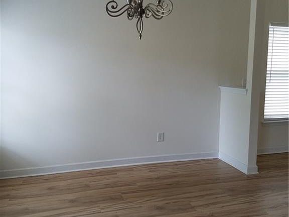 4th image of 136 Farm Springs Dr #145