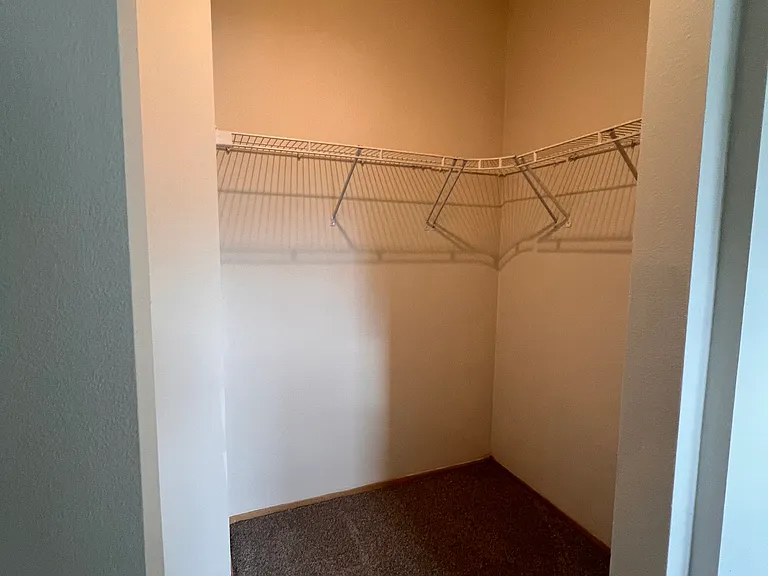 Northbrook Place Apartments — Photo 20