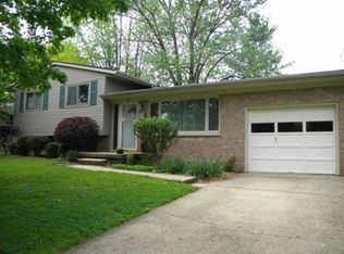 324 Dogwood Ln, Greencastle, IN