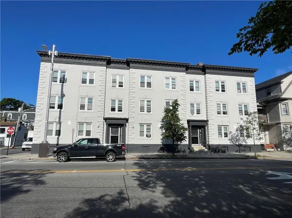 461-465 Elmwood Ave, Providence, RI 02907