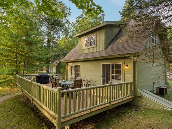 850 Golf Cottage Dr, Lewiston, MI 49756