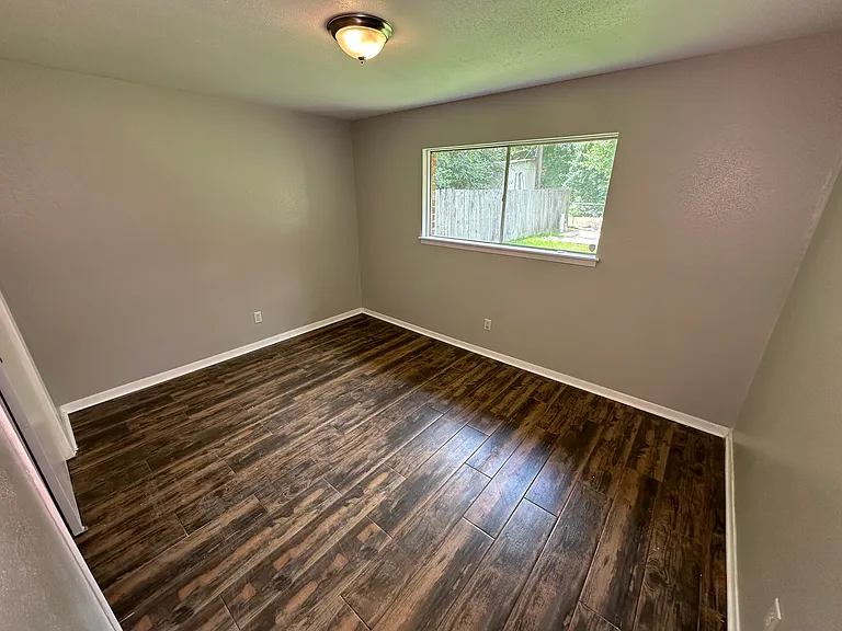 9610 Mango St — Photo 9