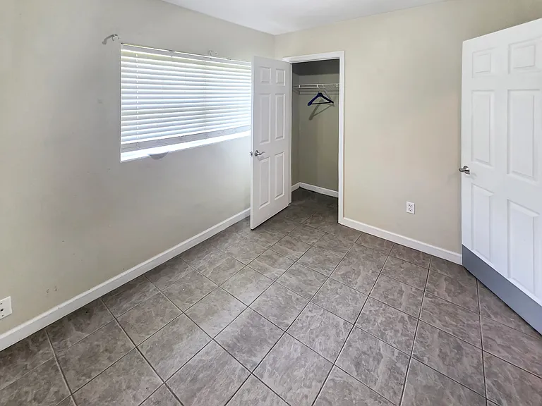 5117 Lake Howell Rd — Photo 10