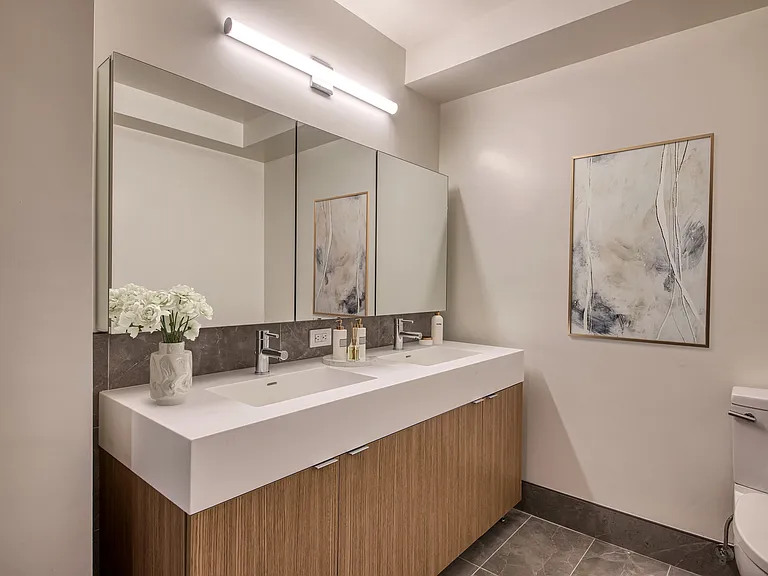 301 E 94th St #25C — Photo 9