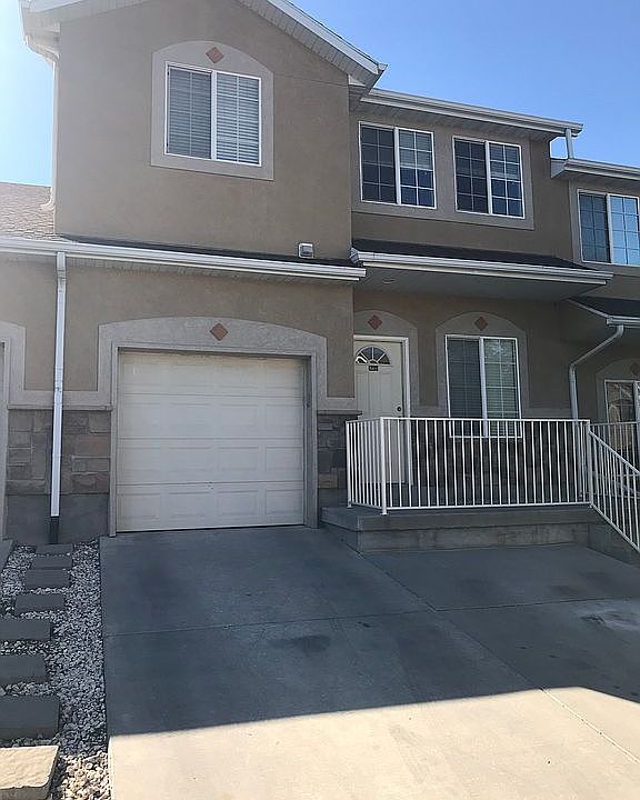 1st image of 8852 S Humboldt Ct