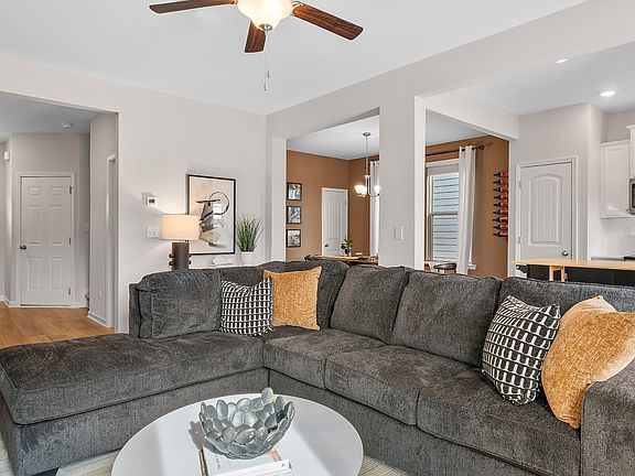 7th image of this home