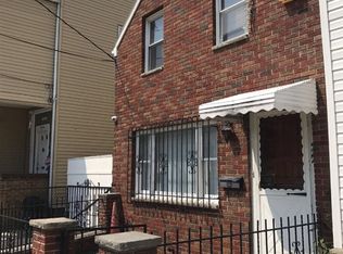 522 41st St, Union City, NJ 07087