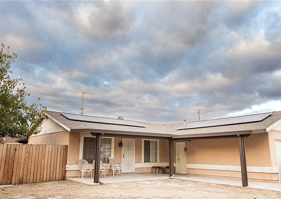 1st image of 415 Jurupa Ave