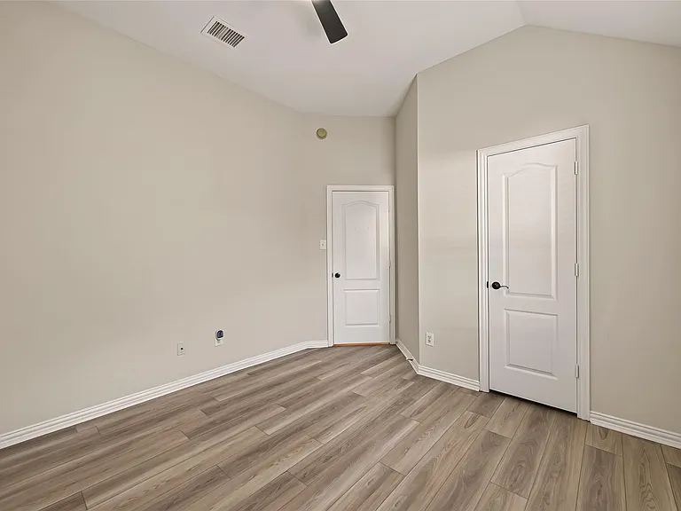 2607 Plantation Hollow Ct — Photo 31