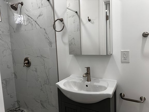 4th image of 4404 Logan Ave #2
