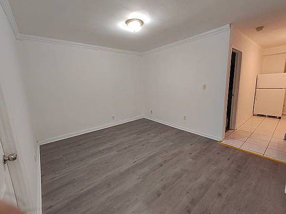 4th image of 61-37 159th St #1