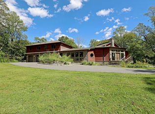 88 Green Ln, Ridgefield, CT 06877