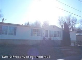 90 Wagner St, Moosic, PA 18507