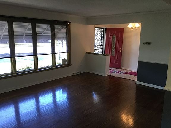 4th image of 17161 Dobson Ave