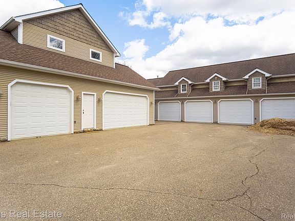 5th image of 2716 Lake George Rd