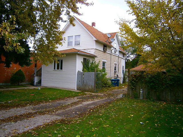 1st image of 1205 S 5th Ave
