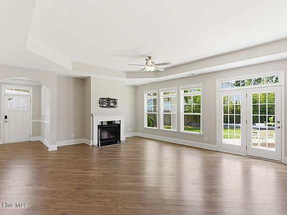 4th image of 123 Bella Port Lane