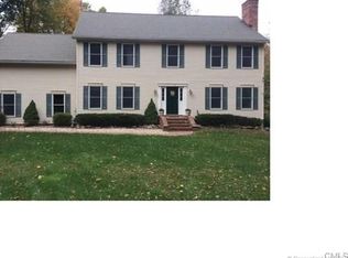114 Hoop Pole Hill Rd, Woodbury, CT 06798