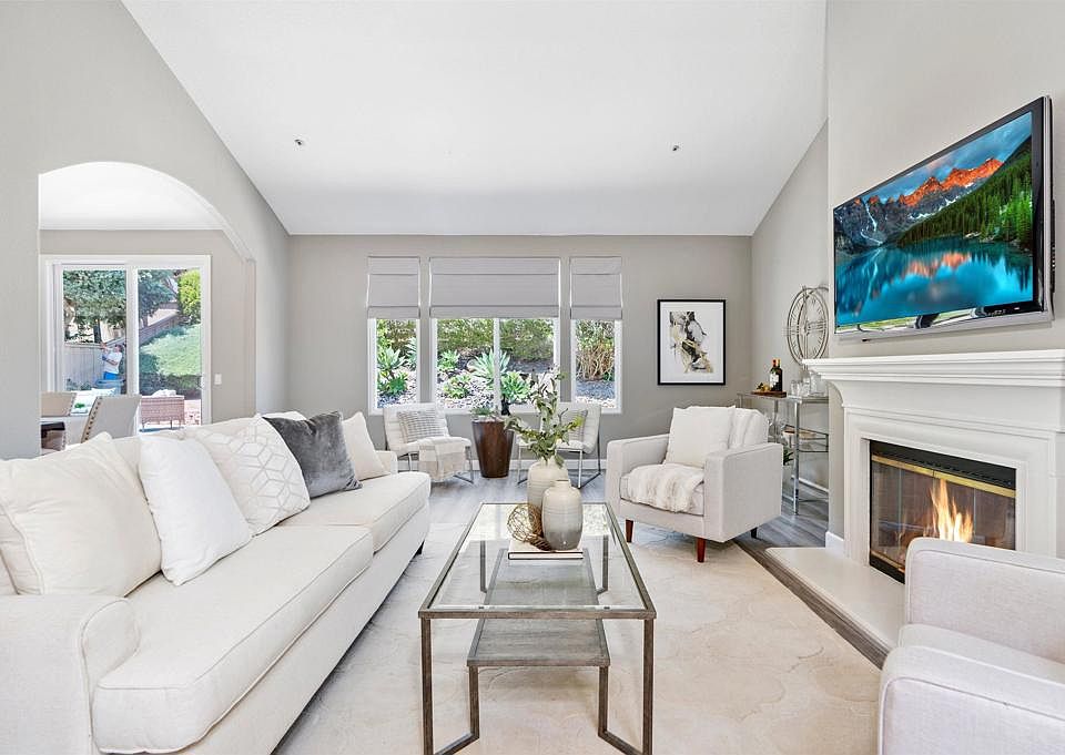 1st image of 5252 Avenida Cantaria