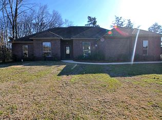 1503 Winter Valley Dr, Tupelo, MS 38801