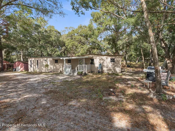 18825 Bowman Rd, Spring Hill, FL 34610