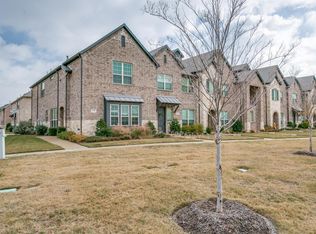 2732 Vista Park Ln, Lewisville, TX 75067