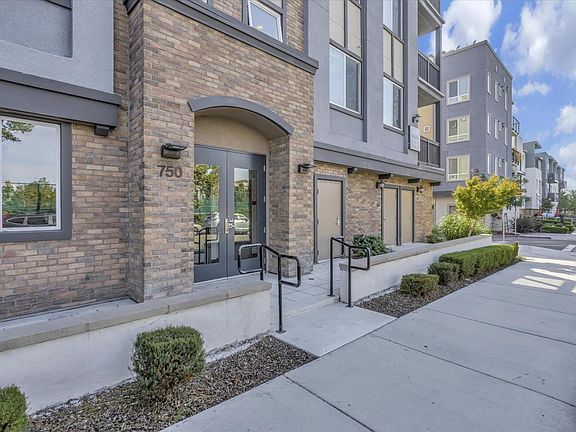 2nd image of 750 Garden St #20