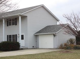 301 N Raven Rd, Shorewood, IL 60404